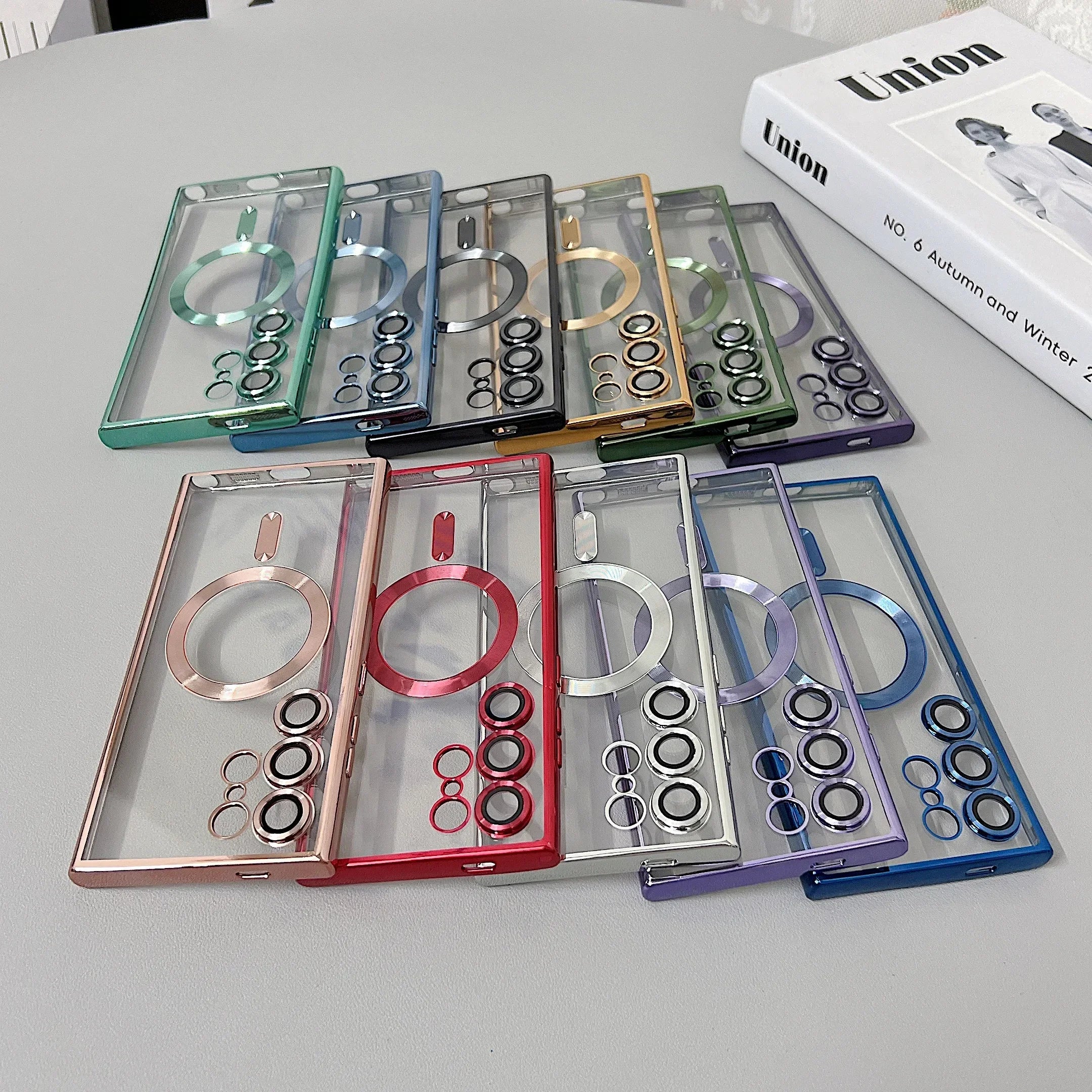 Case Samsung MagSafe Galaxy – Transparente e Macio em transparente — em uso | Orbit Cases