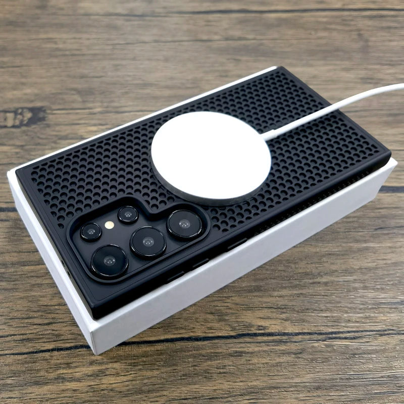 Case Luxo com Dissipação de Calor e MagSafe